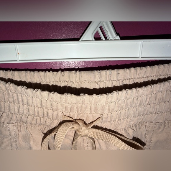 Women’s Tan Jogger Pants *read description* - Picture 3 of 4